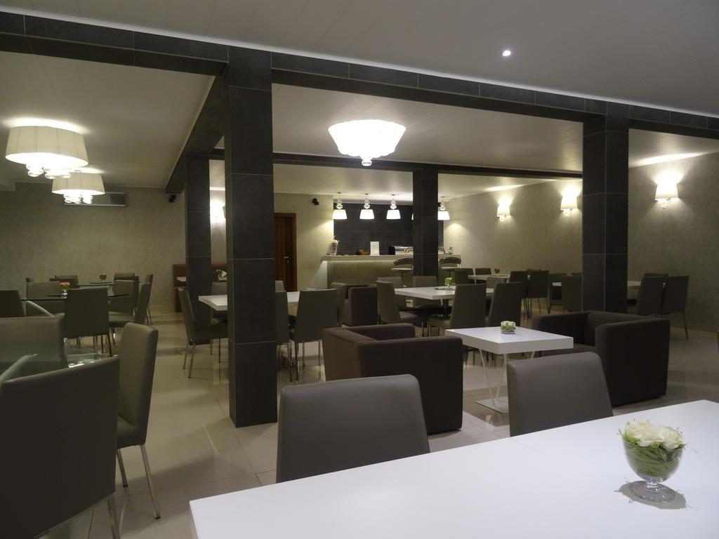The Hub Hotel New England 外观 照片